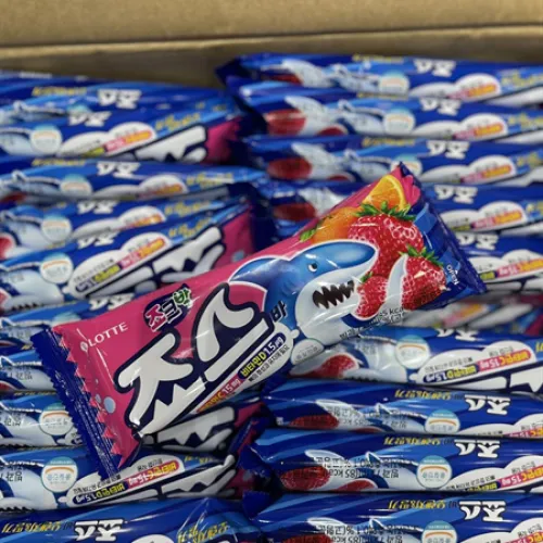 Kem Dâu Cam Jaws Bar Lotte hình cá mập - Mát Lạnh Cho Ngày Nắng Nóng