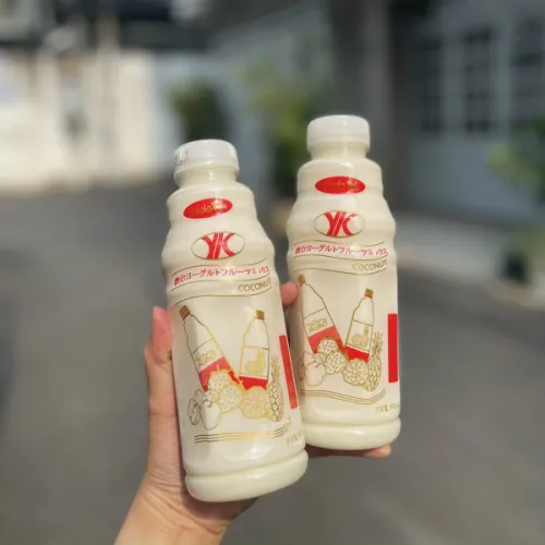 Sữa chua uống Wahaha Yoko coconut (chai 500ml)